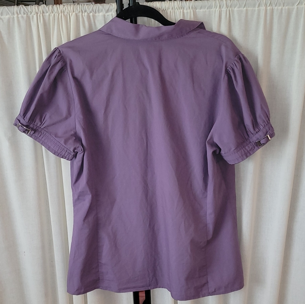 Apt 9 size large short sleeve, button up purple shirt/top/blouse, great conditio - Picture 3 of 3